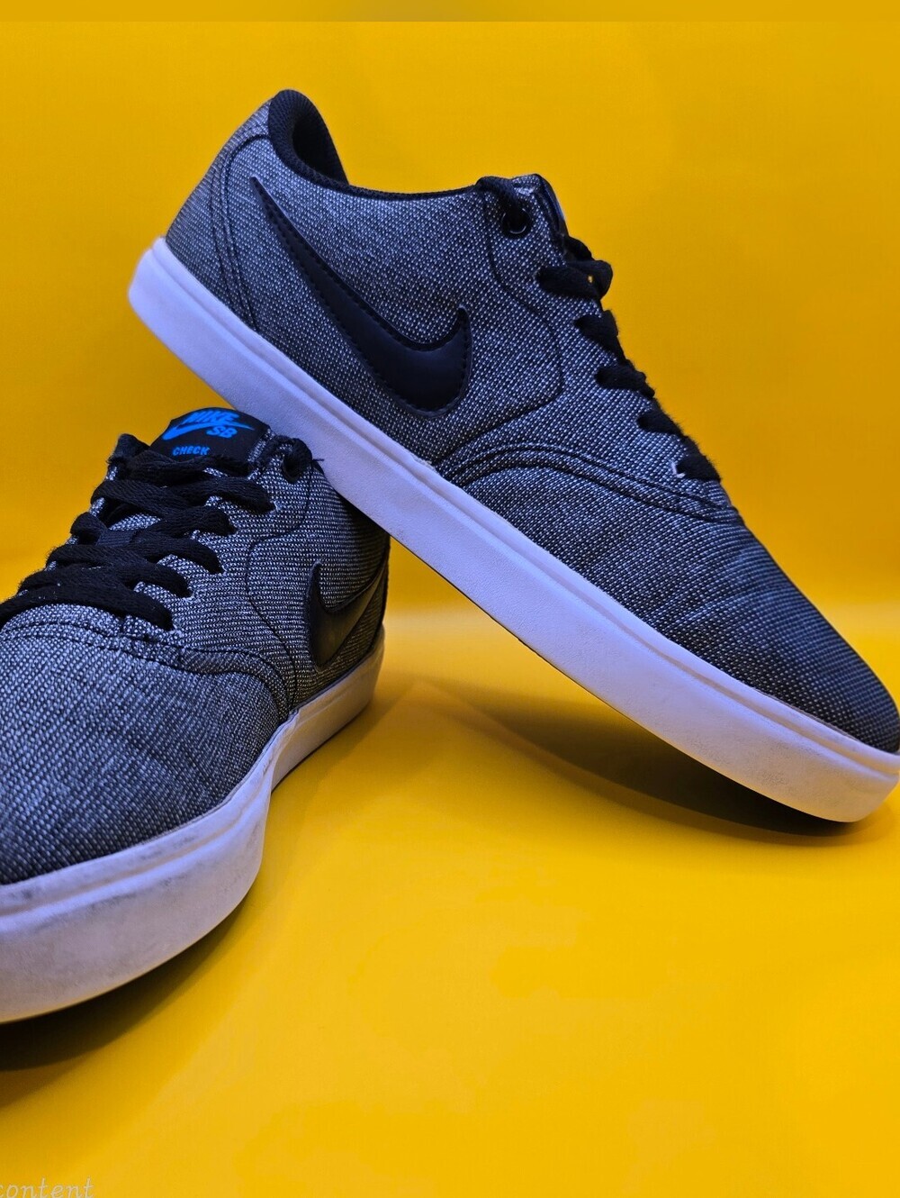 Nike Mens SB Check Solar Canvas Shoes Gray Black 843896-004 Low Top Lace Up 9.5